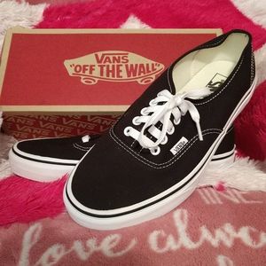 Black Vans 8 men, 9.5 women's